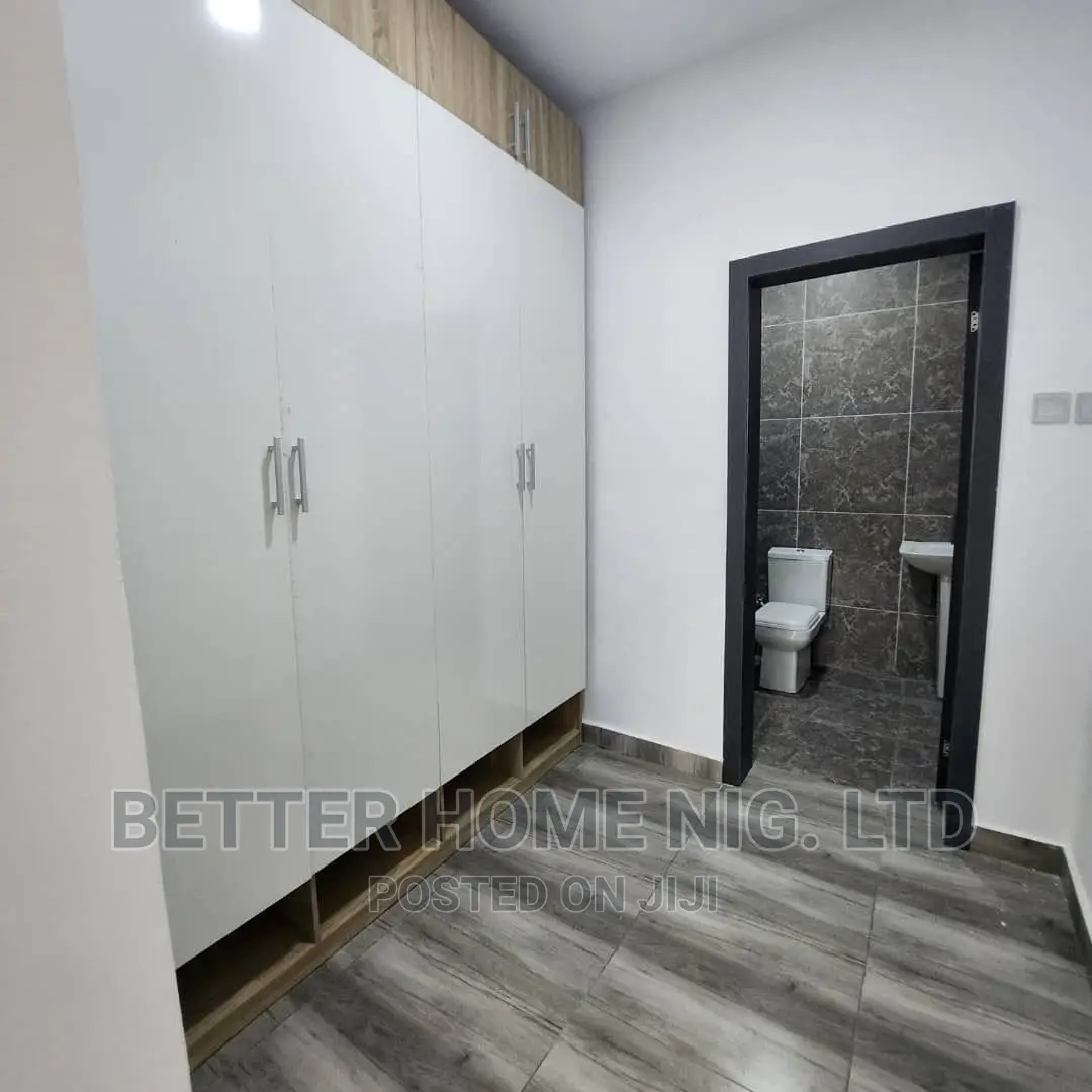 Furnished 5bdrm Duplex in Kolapo Ishola Gra, Akobo for sale