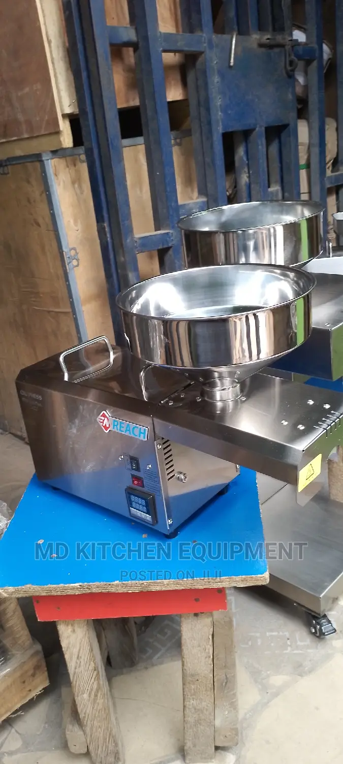 Stainless Steel Oil Extractor Machine