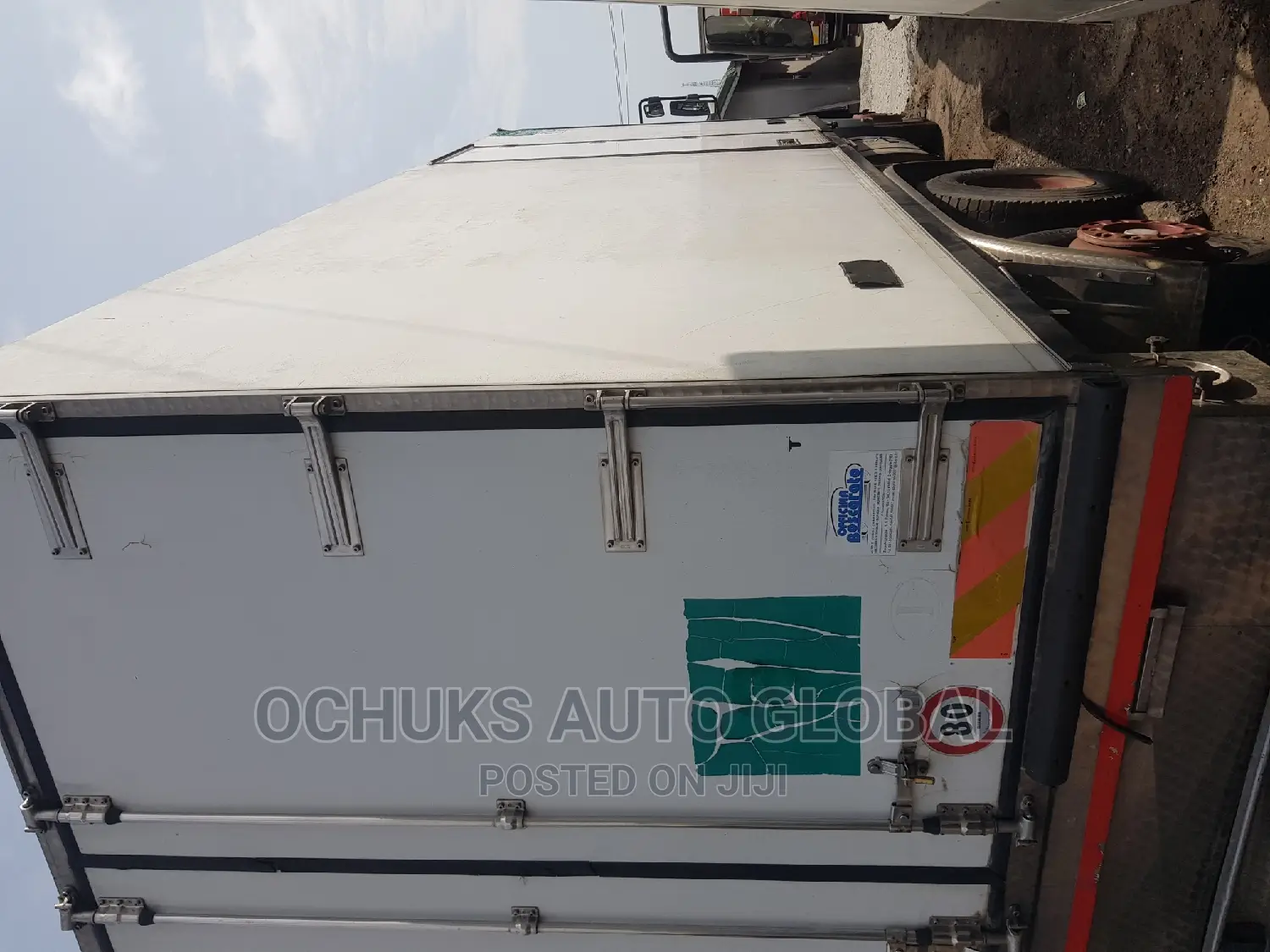 M/Benz Truck Cooling Van 1831 Model