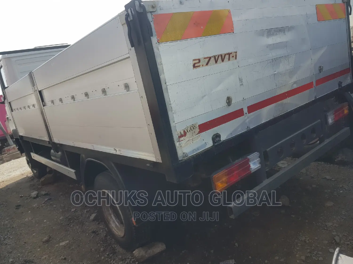 M/Benz Truck Pick Up 814 4cilender