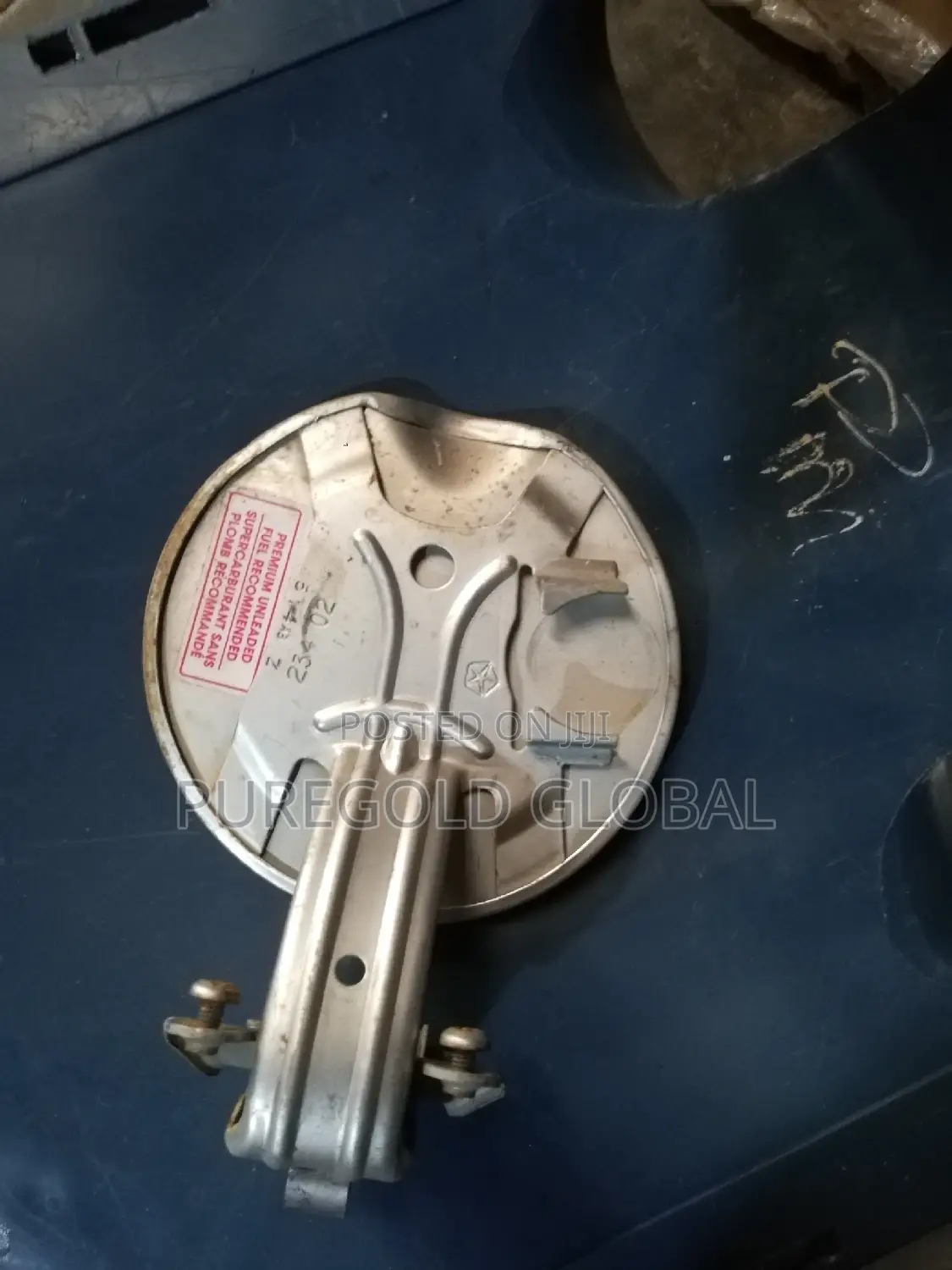 Grand Cherokee Fuel Tank Cover