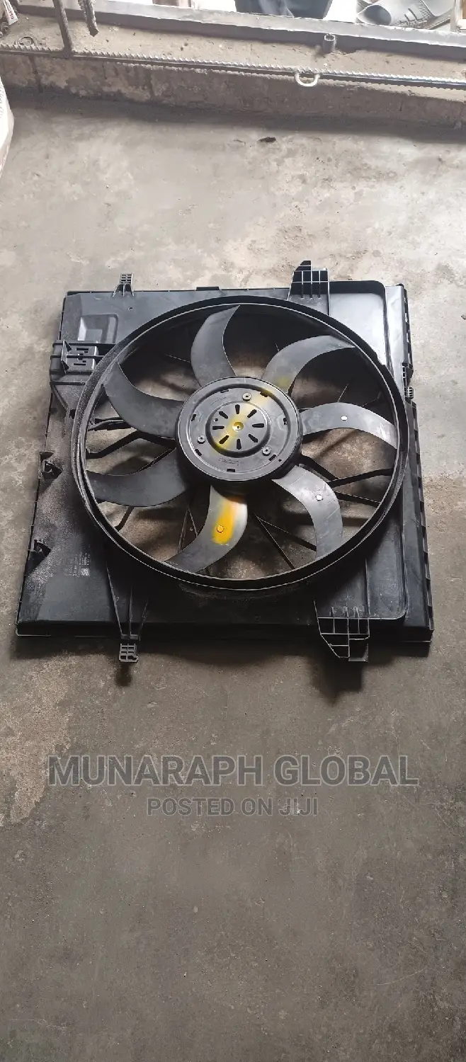 Mercedes Benz GLK 350 Radiator Fan.