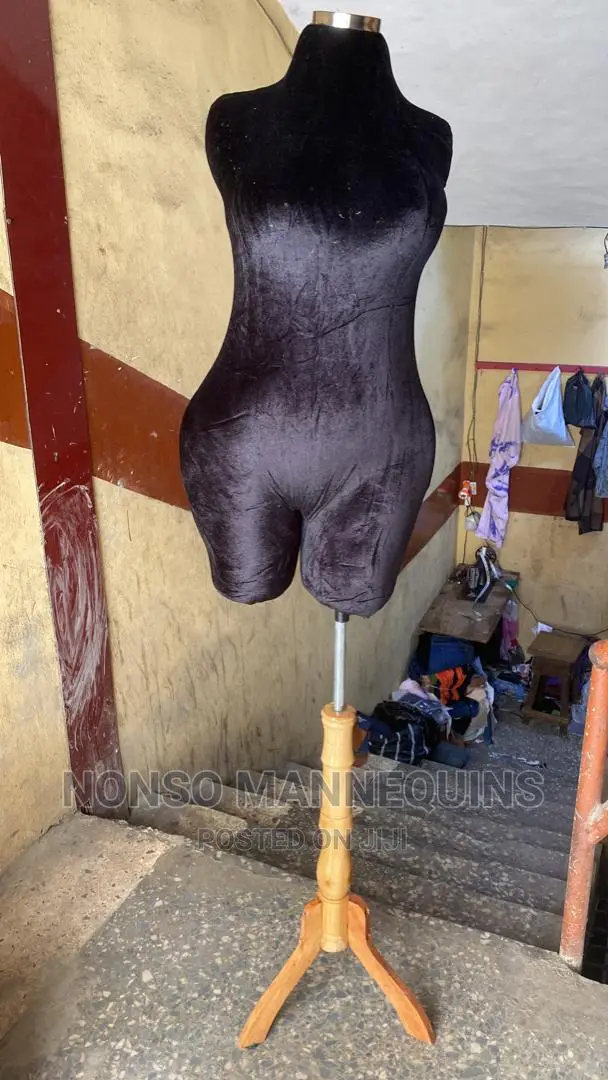 Size 12 Wooden Leg Female Dressform
