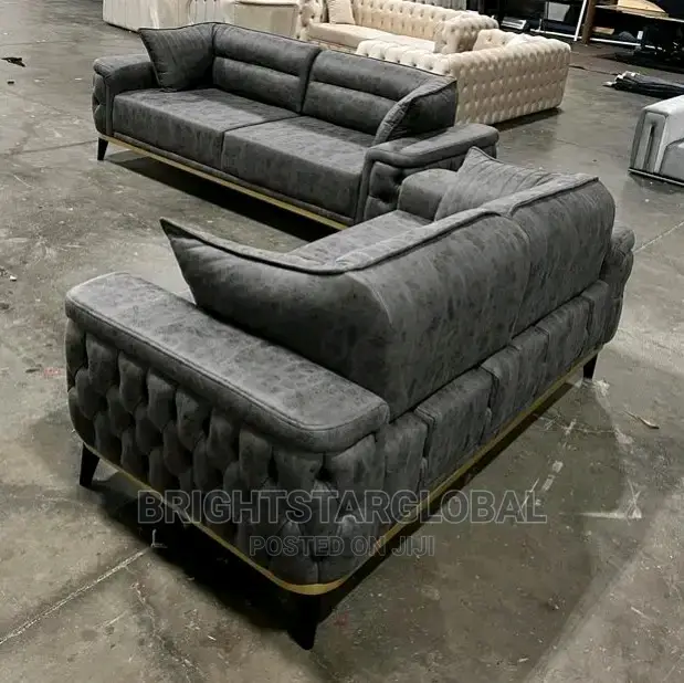 Luxury Chesterfield Cushion Sofa Chair