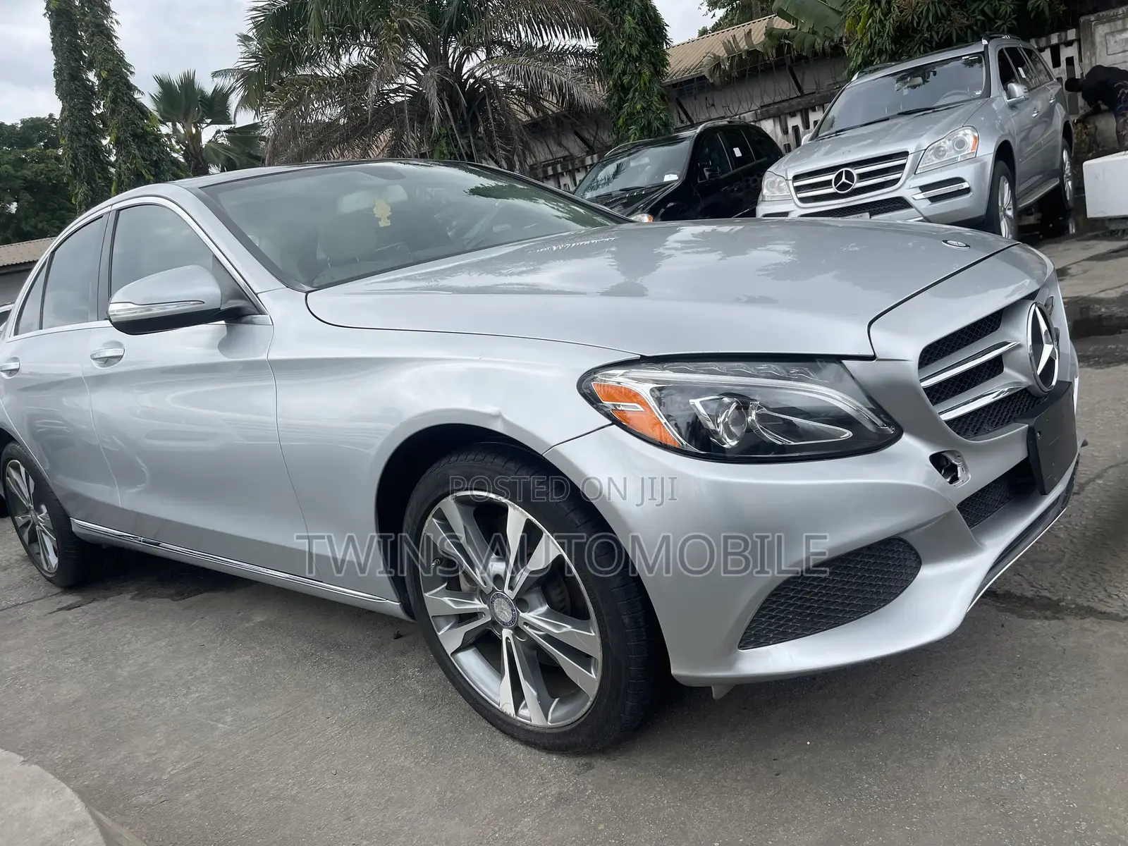 Mercedes-Benz C300 2015 Silver