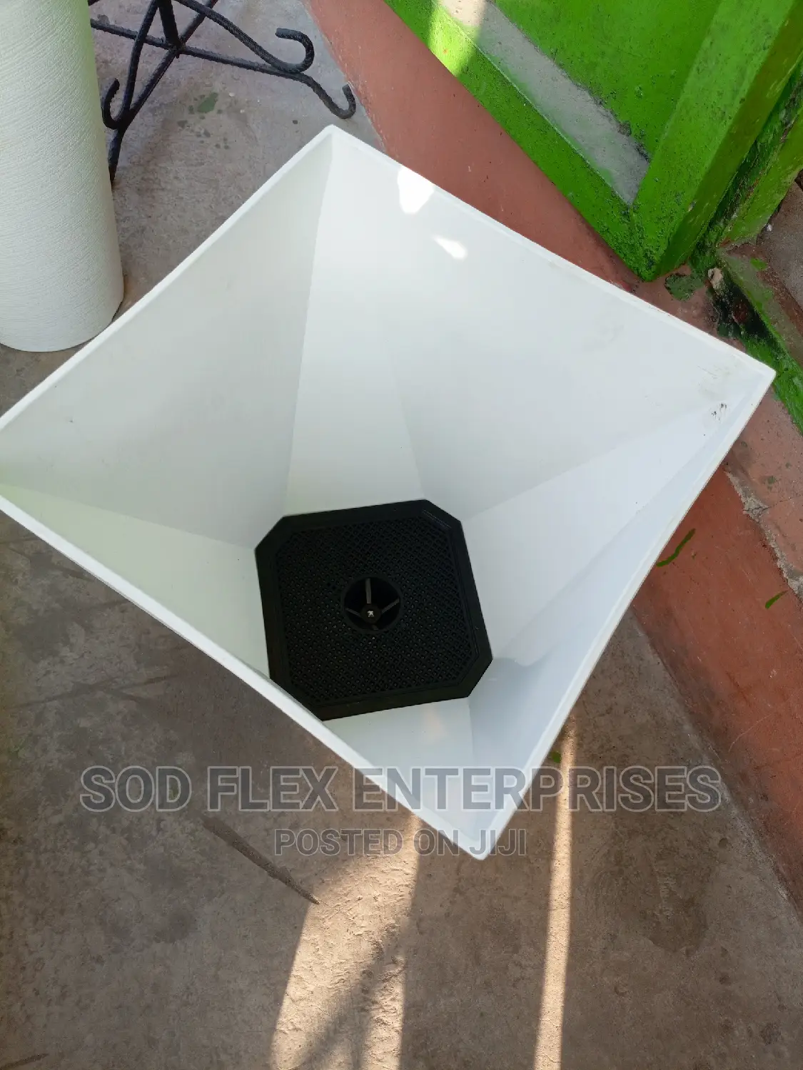 Imported Beautiful Flower Vase