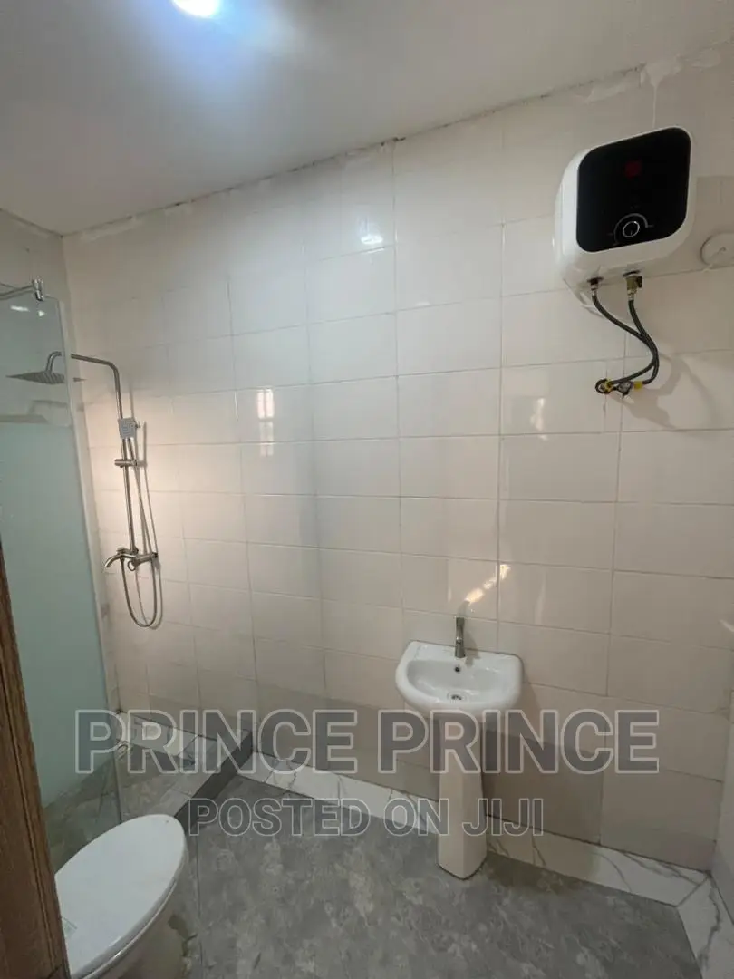Furnished 2bdrm Block of Flats in Surulere for rent