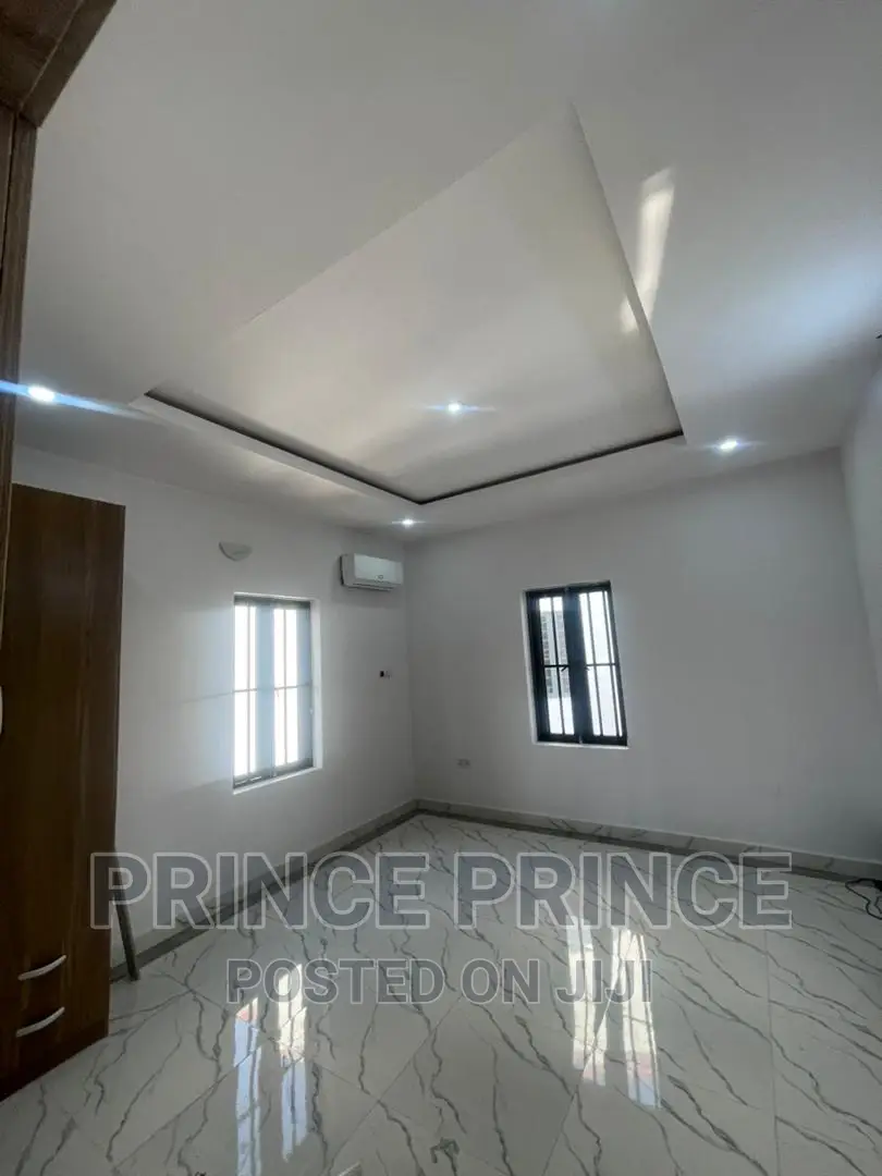 Furnished 2bdrm Block of Flats in Surulere for rent