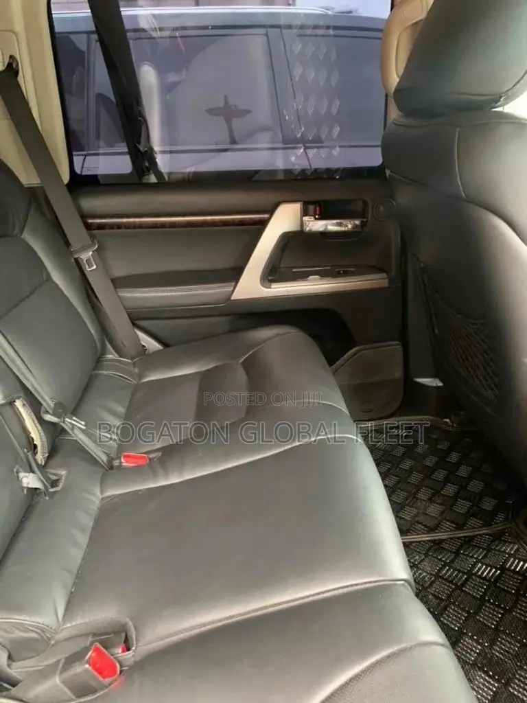 Bulletproof Landcruiser for Rent