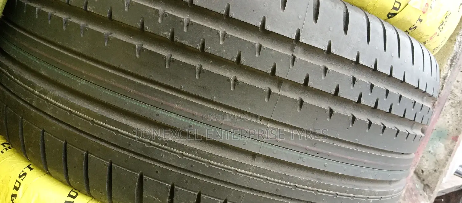 Brand New Continental Tyre 245/40/19