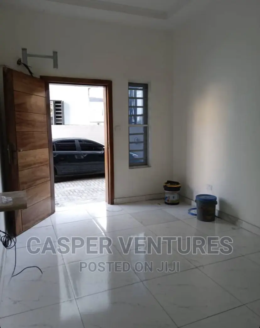 Studio Apartment in Bourdillion, Chevron for rent