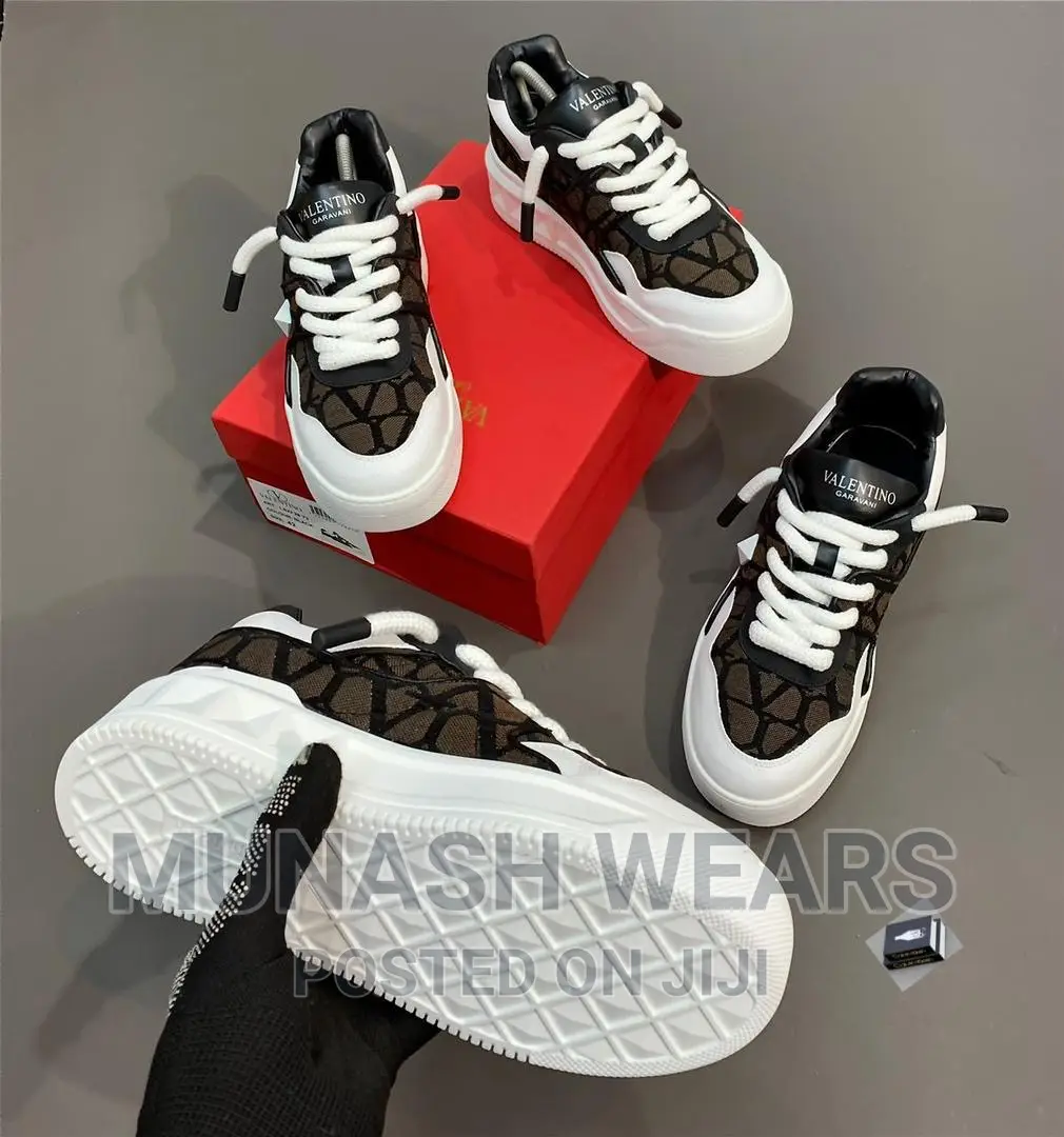 Valentino Luxury Sneaker