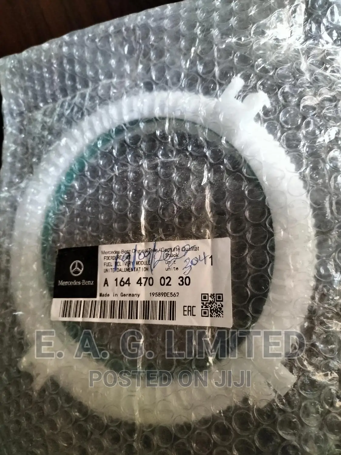 Fuel Pump/Tank Cover/Screw - Mercedes-benz (164 470 02 30
