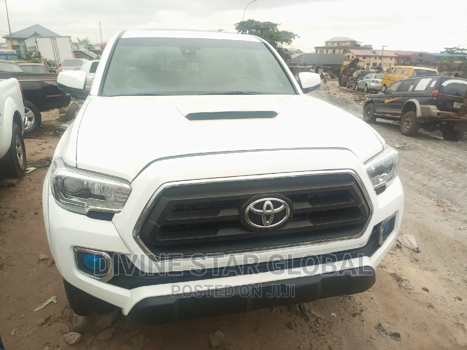 Toyota Tacoma Limited 2022 White