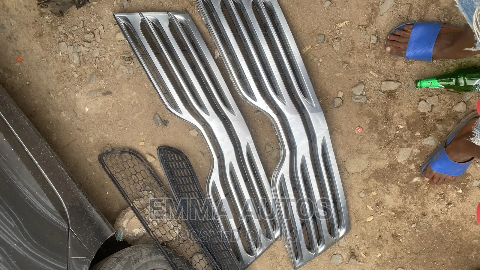 FRONT GRILL Toyota Venza 2010 Available Now