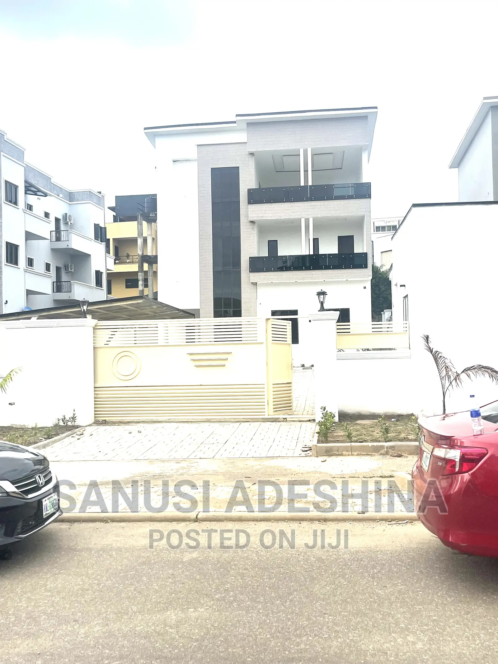 5bdrm Duplex in Guzape Abuja for sale