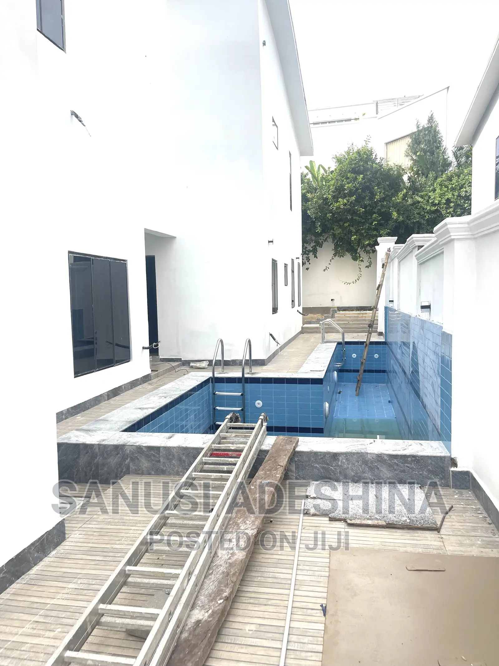 5bdrm Duplex in Guzape Abuja for sale