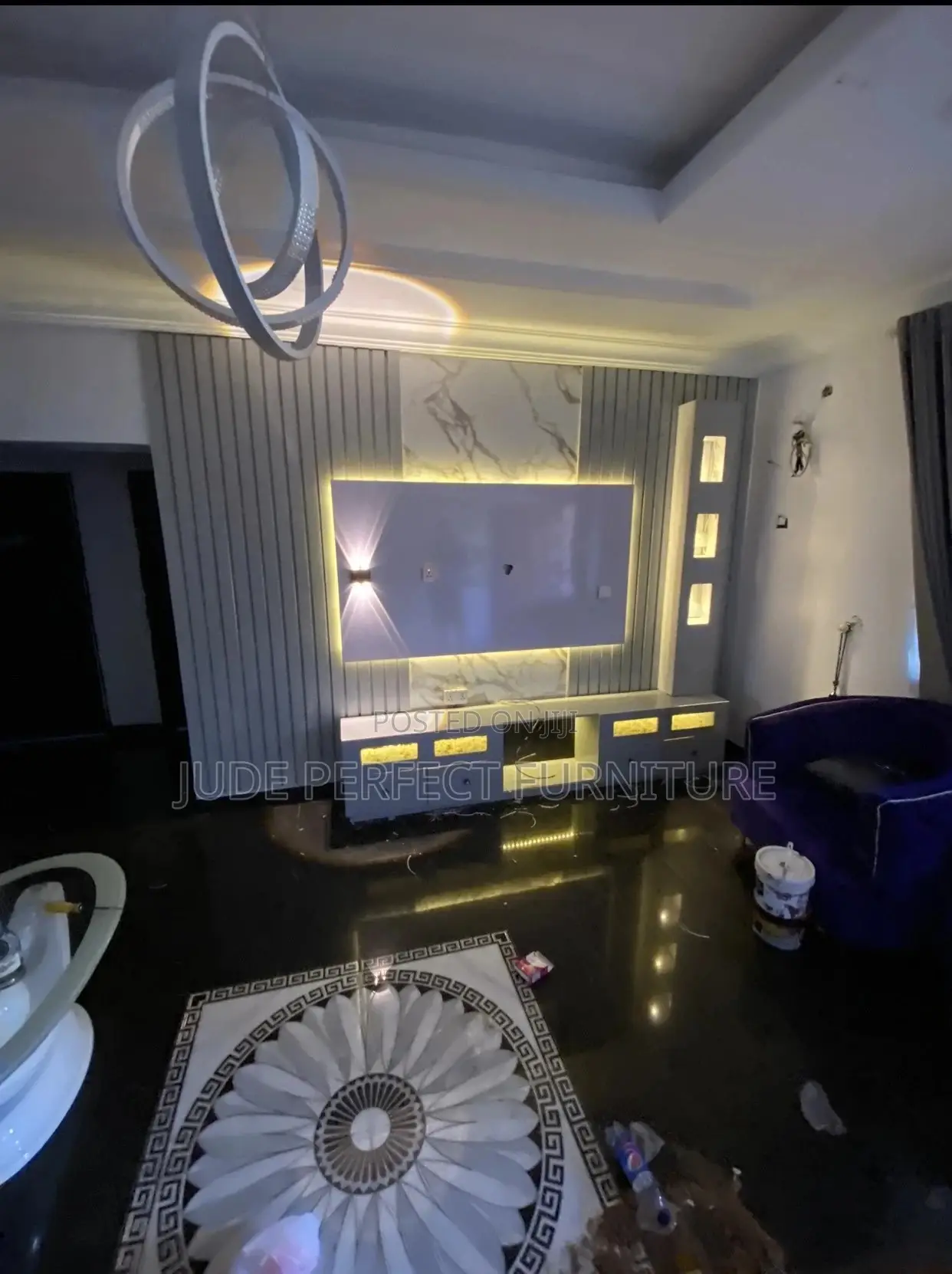 Quality Tv Console With Light and White Stone