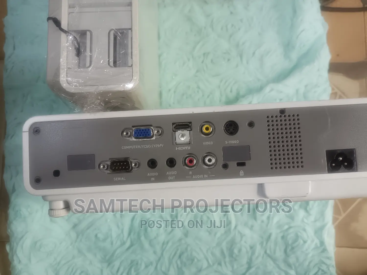 UK USED Projector Way No Dey Use Lamp (CASIO)With HDMI Ports