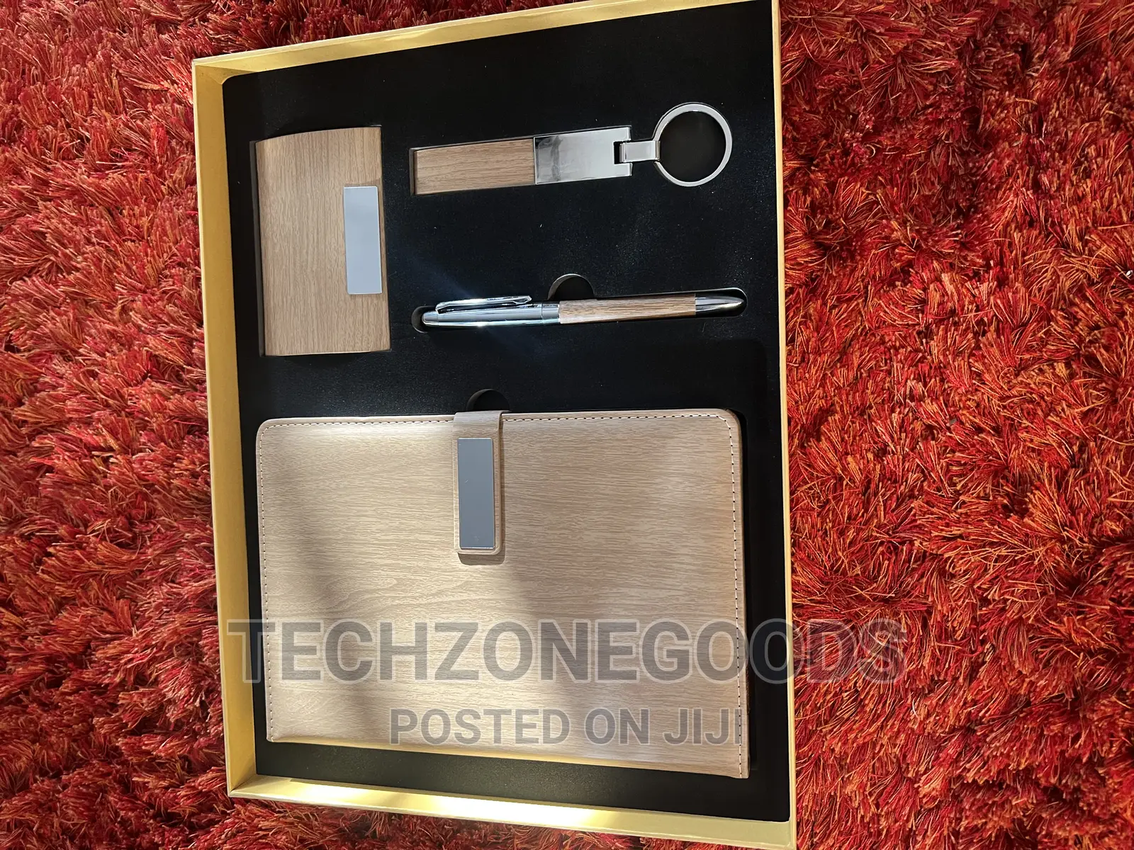 4pcs Luxury Cardholder Set