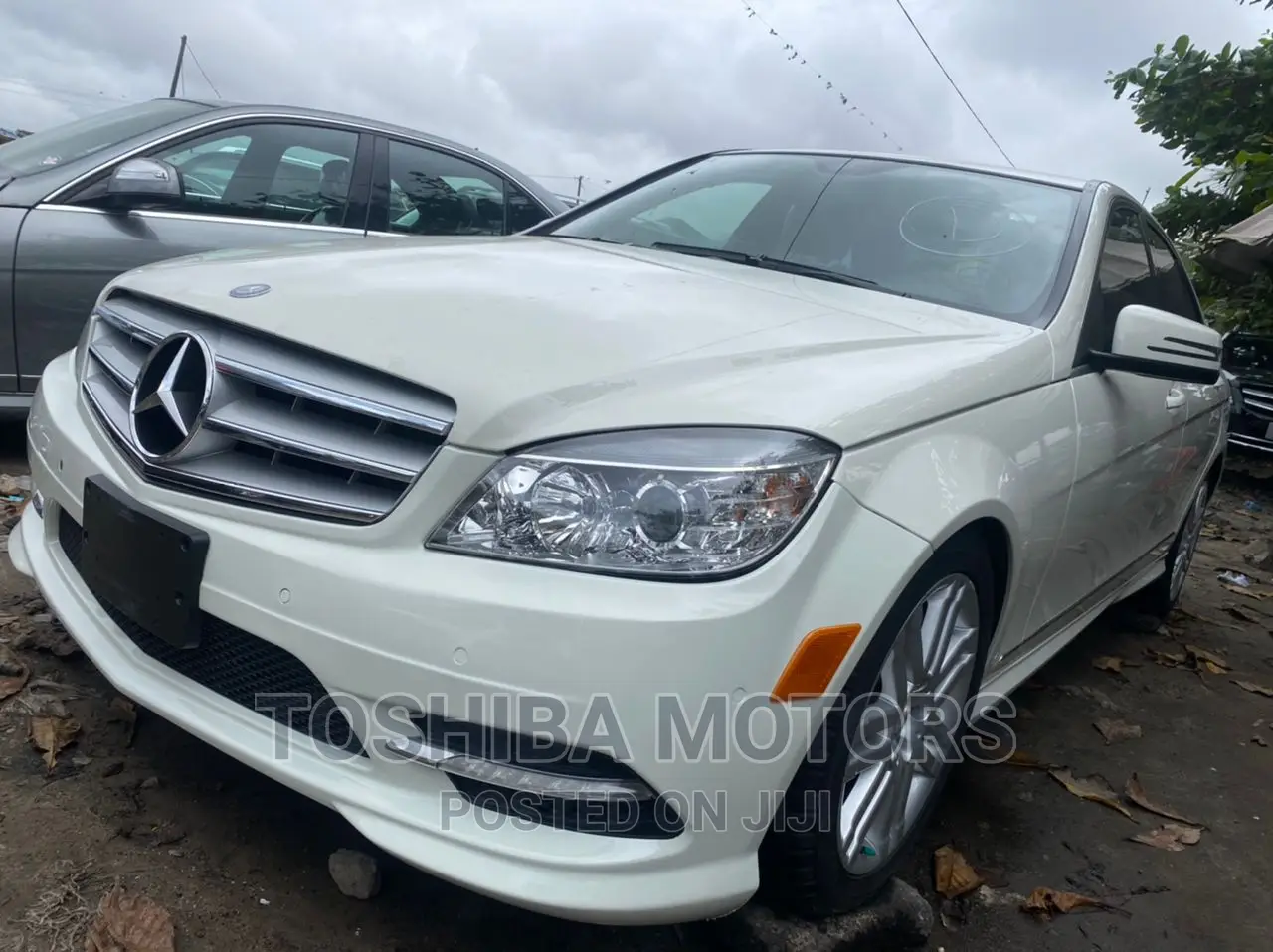 Mercedes-Benz C300 Luxury 4Matic Sedan AWD (3.0L 6cyl 7A) 2011 White