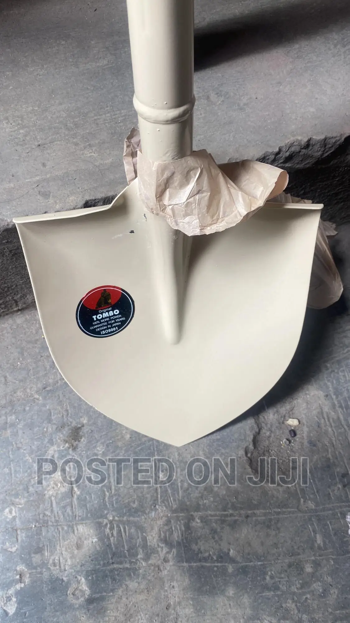 Rounded Spade Professional
