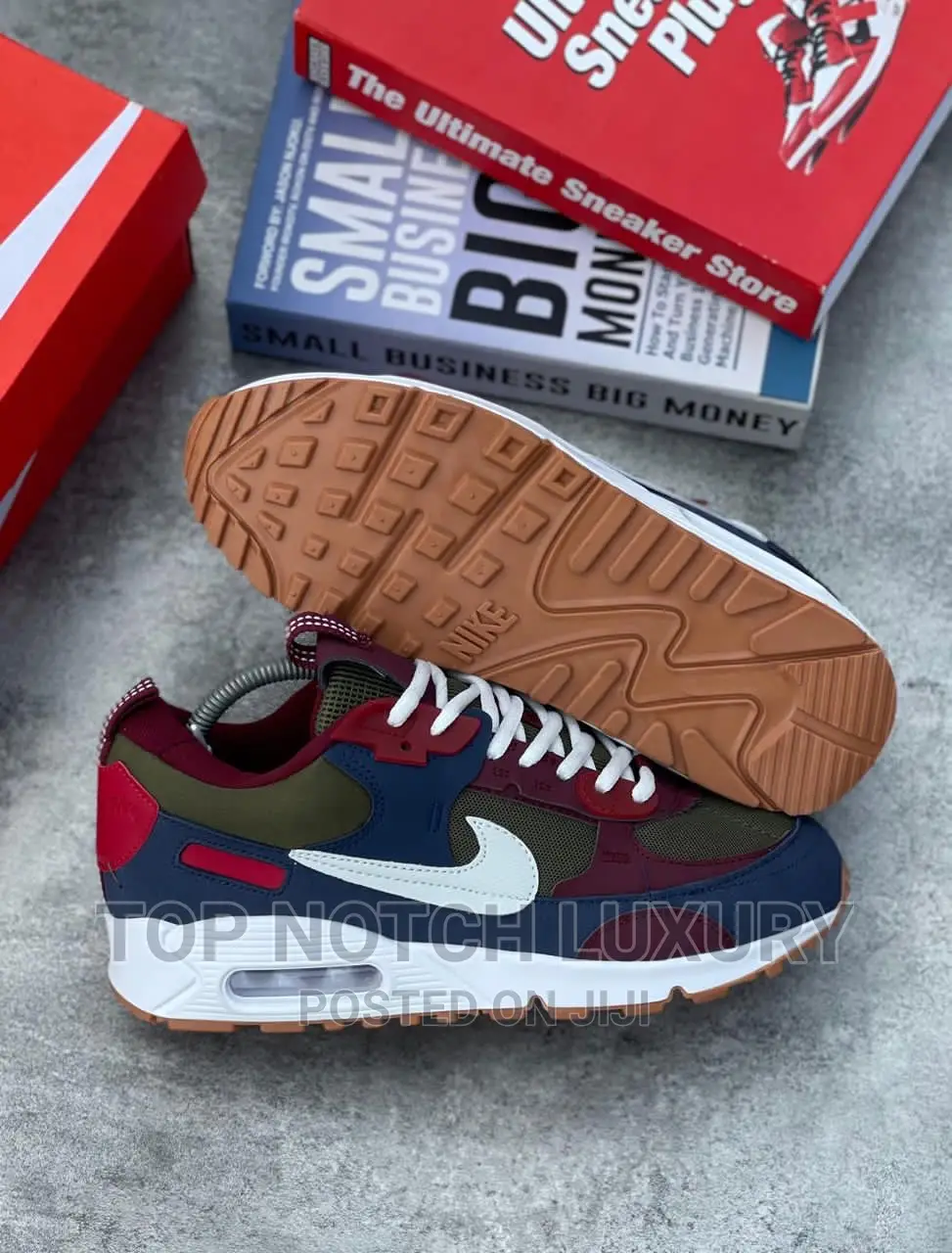 Airmax 90 Futura Medium Olive*