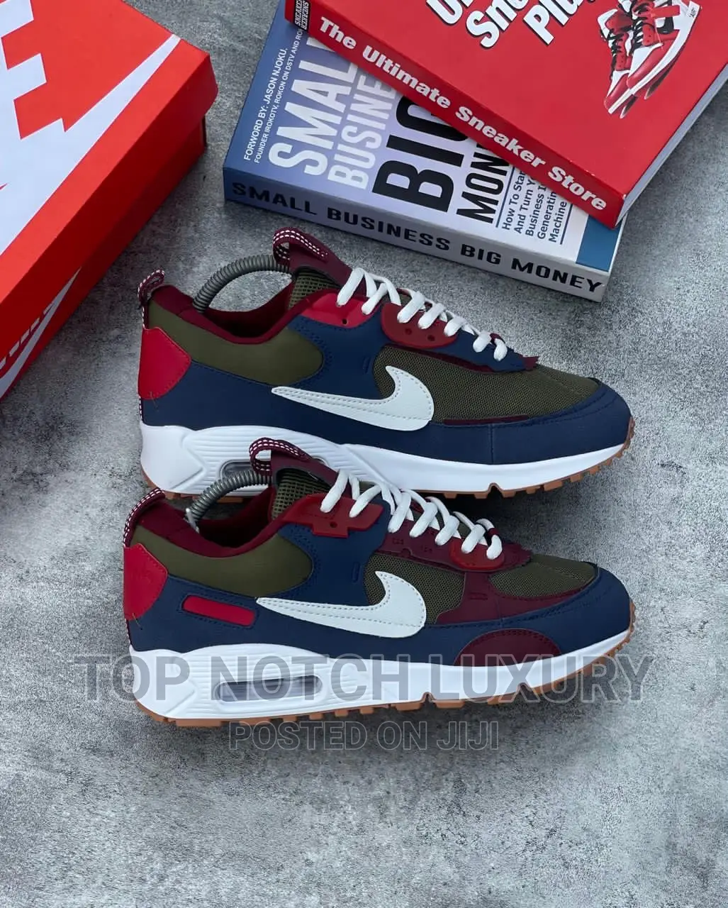 Airmax 90 Futura Medium Olive*
