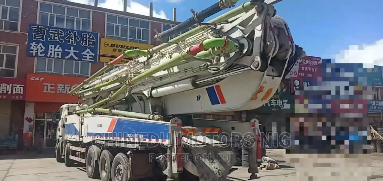 Scannia Concrete Pump 16 Tyres
