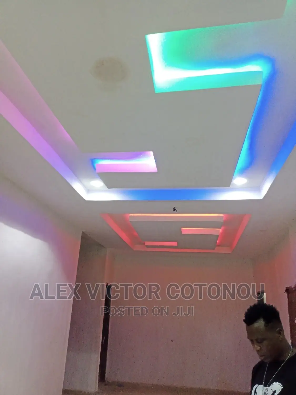Pop Celling, Wall Screeding And Inside Decor