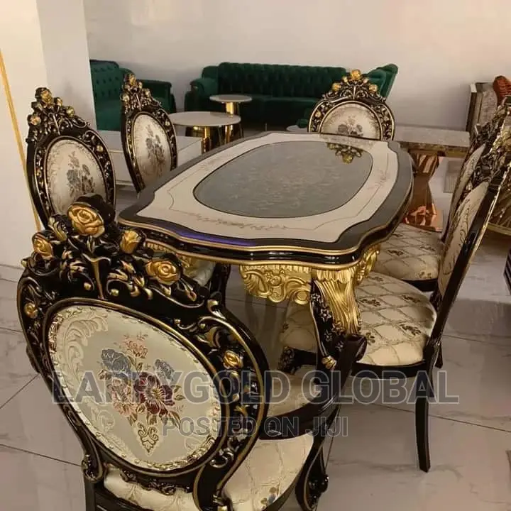 Imported Royal Black Dining Set That Comes With 6 Chairs