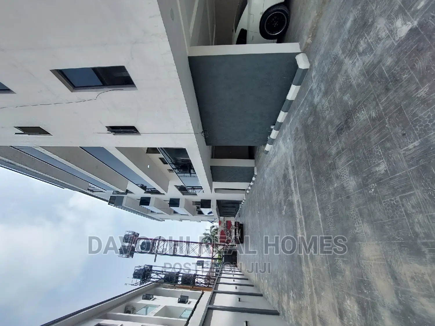3bdrm Apartment in Ikate Lekki for rent
