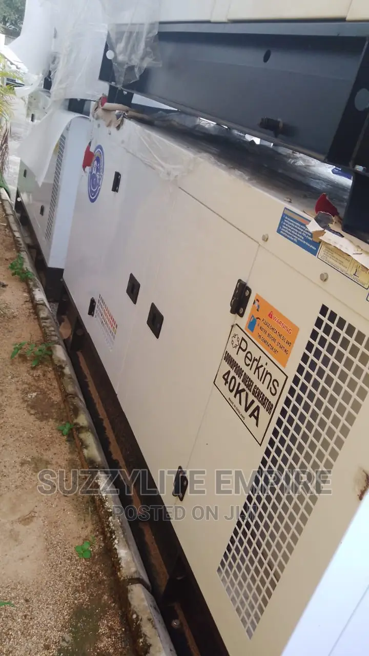 Perkins England 40kva Soundproof Diesel Generator