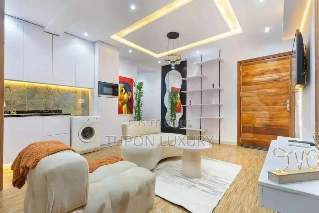Luxury 1 Bedroom Apartment With Swimming Pool