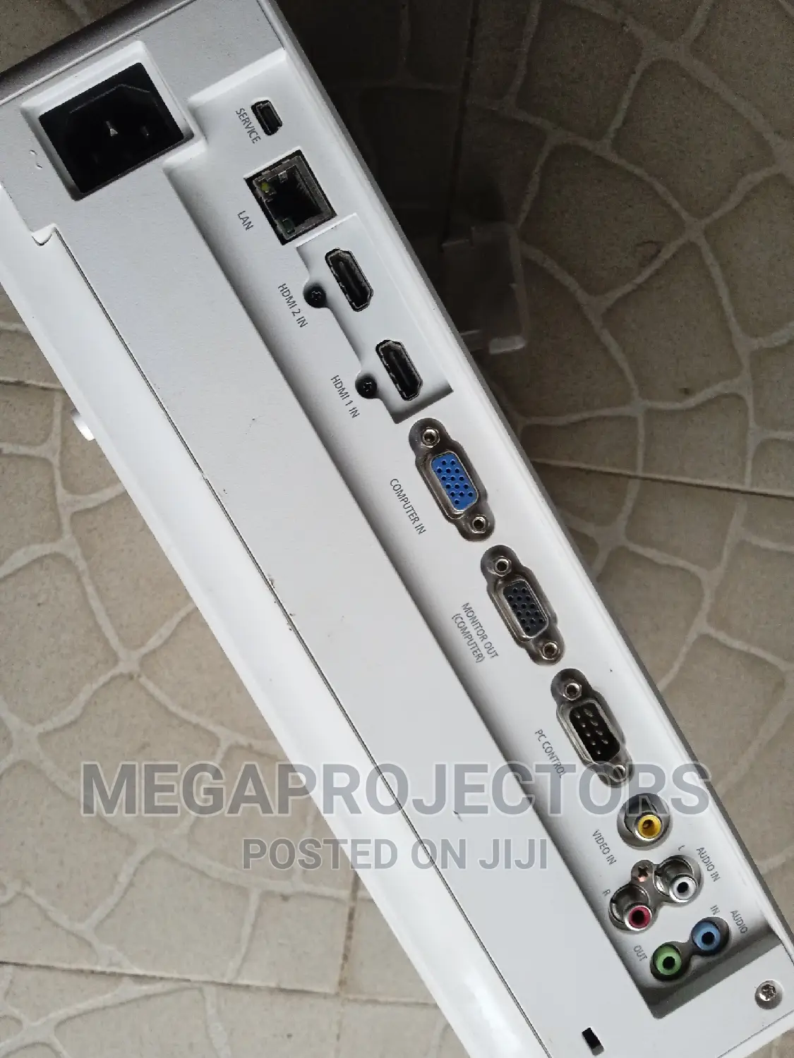 Nec V302W Video Projector 3000-Lumens
