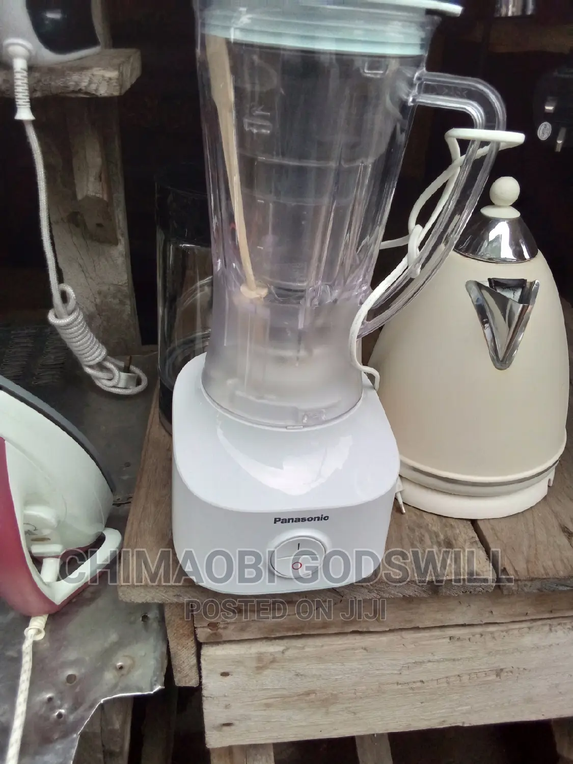 Philip Blender Tomatoes Smothie and Crayfish Smooth Blender