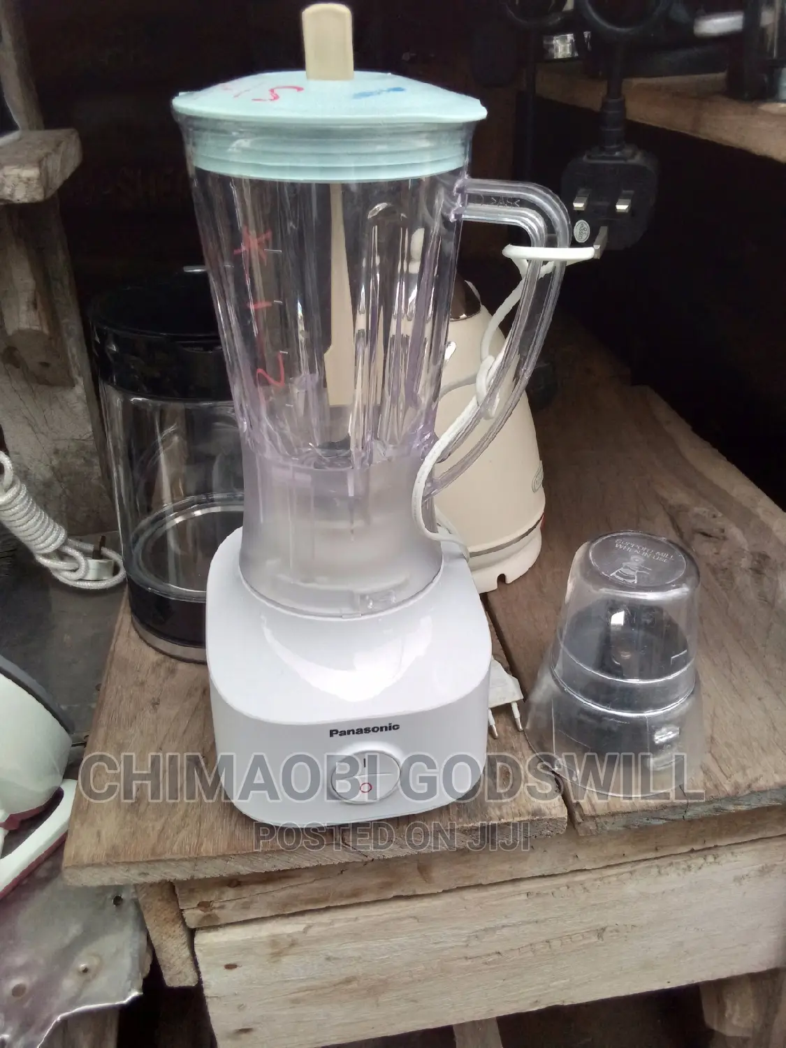 Philip Blender Tomatoes Smothie and Crayfish Smooth Blender
