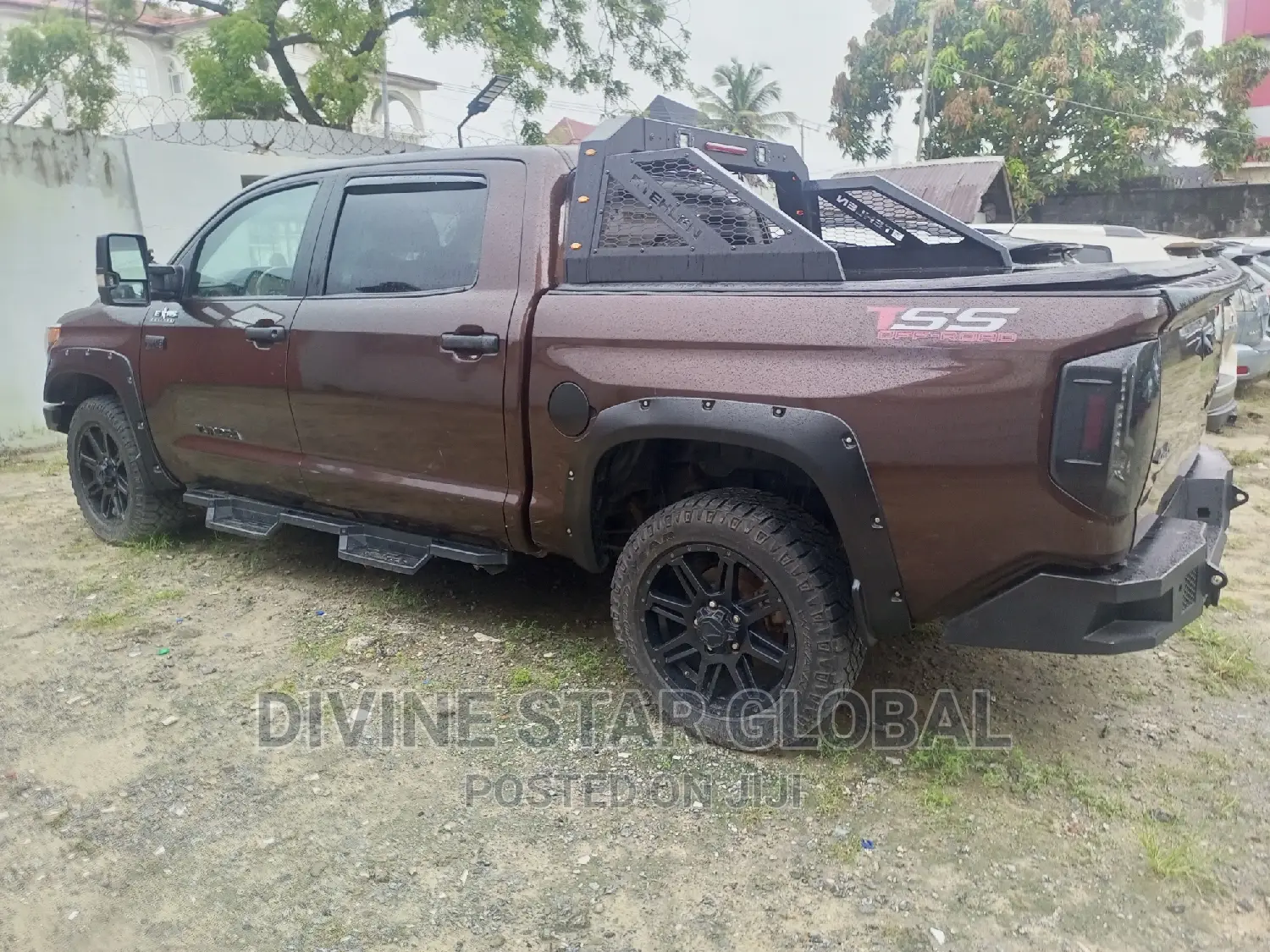 Toyota Tundra Platinum 2022 Brown