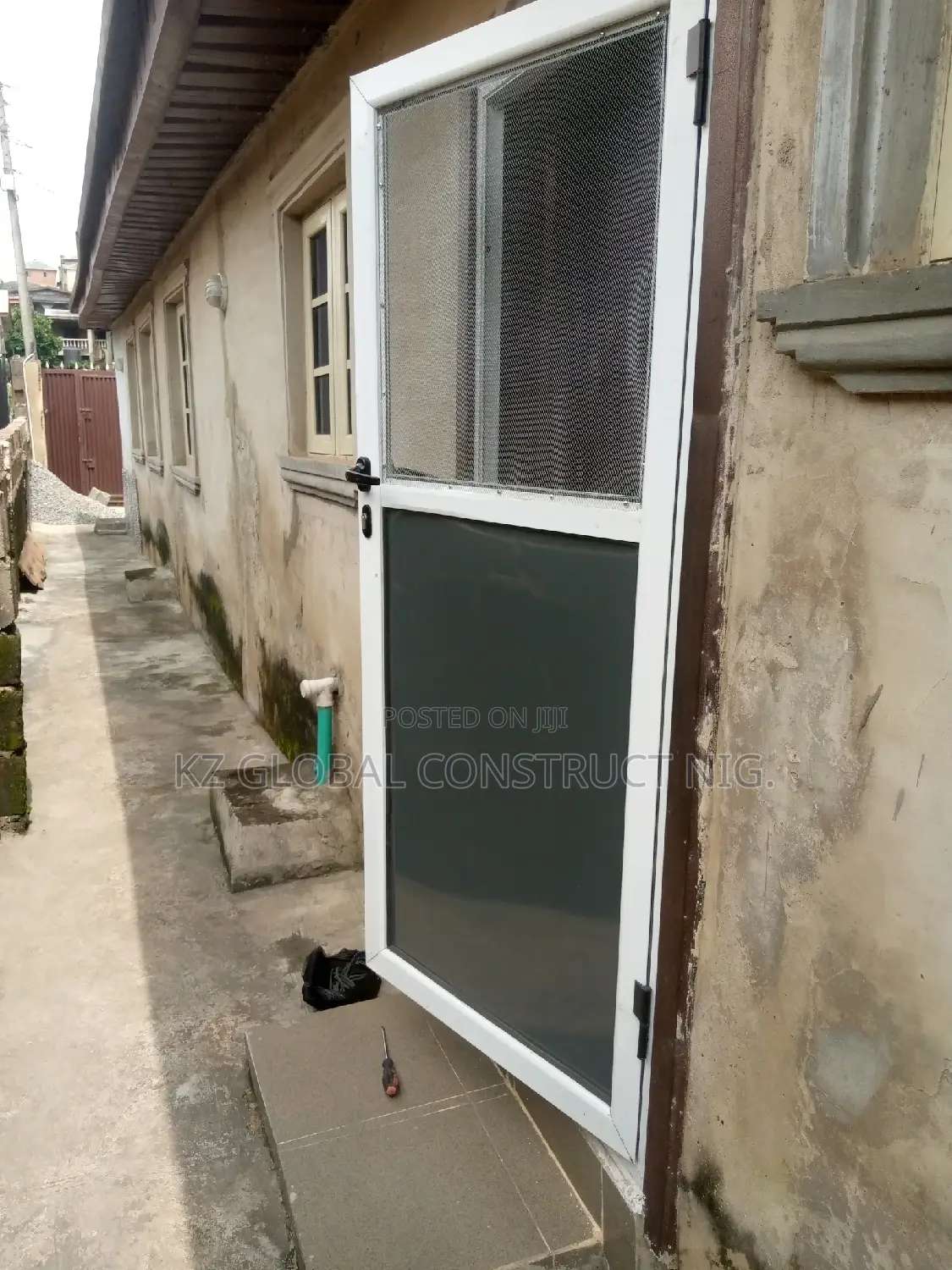 Aluminum Hinge Door Net With Key and Handle