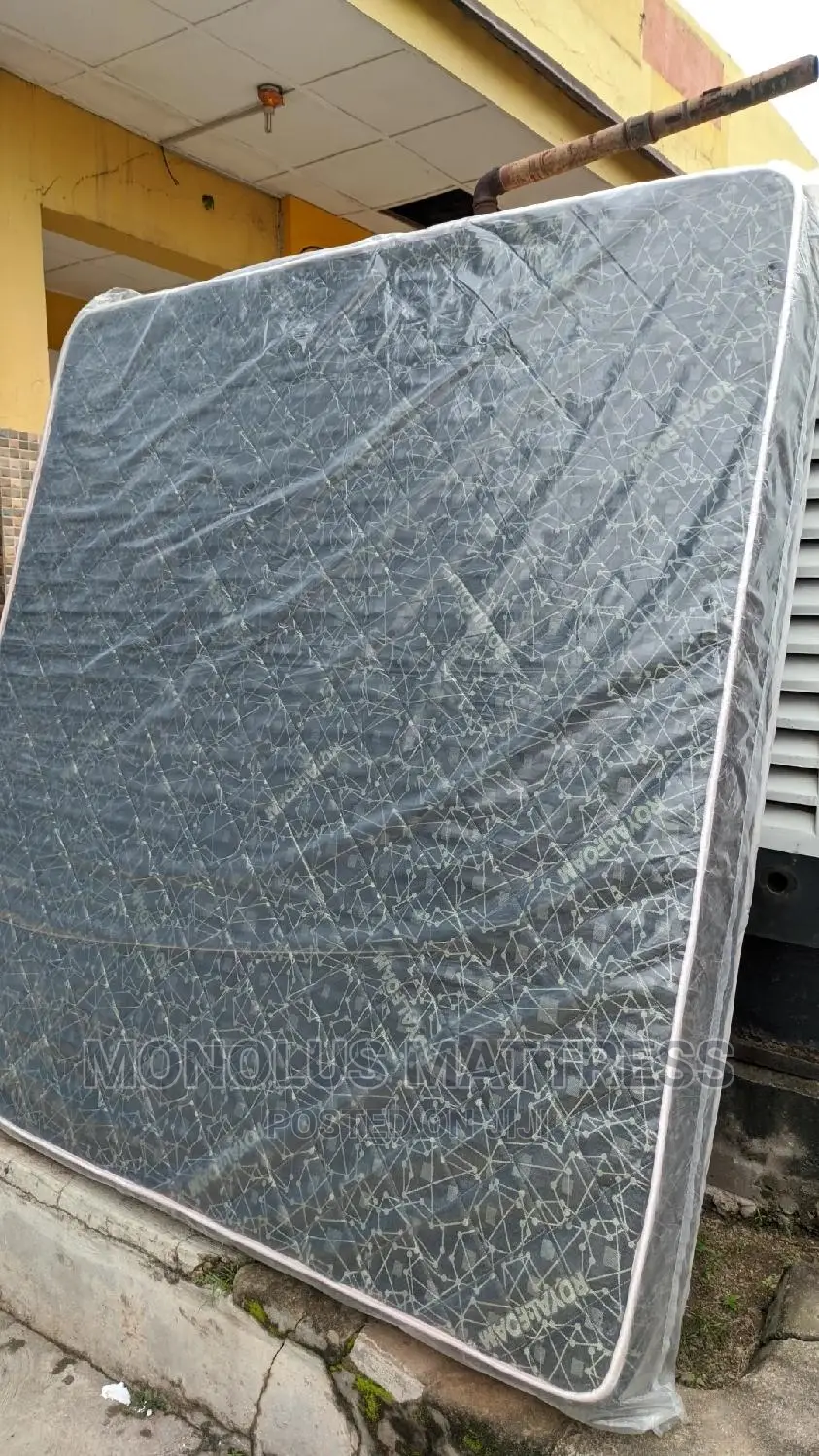 6 by 6 by 8" Royal Foam Gallant Mattress
