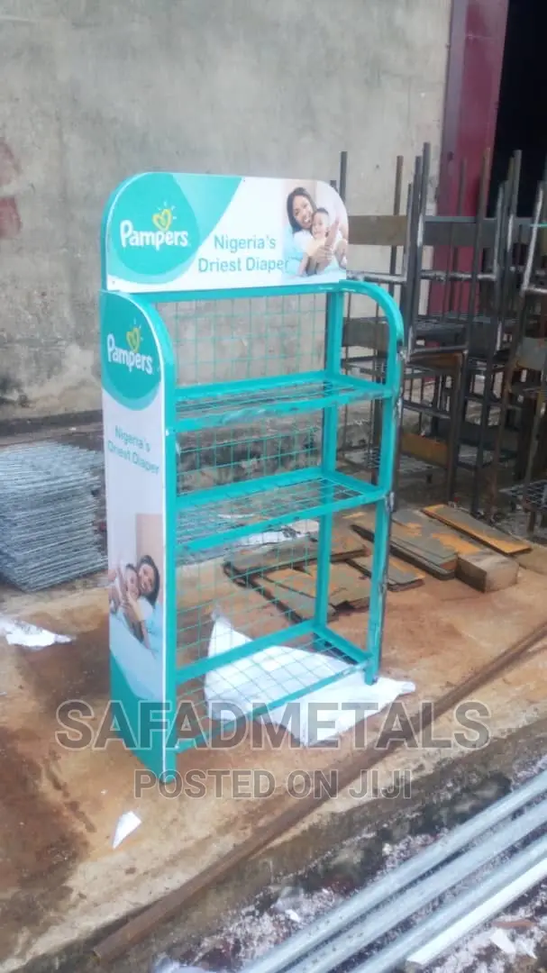 Gondola Stand