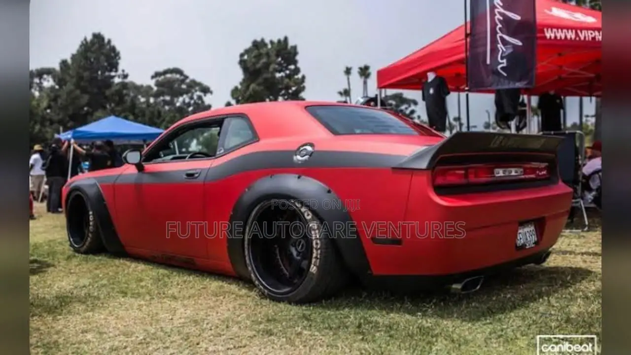 Fender Molding Dodge Challenger