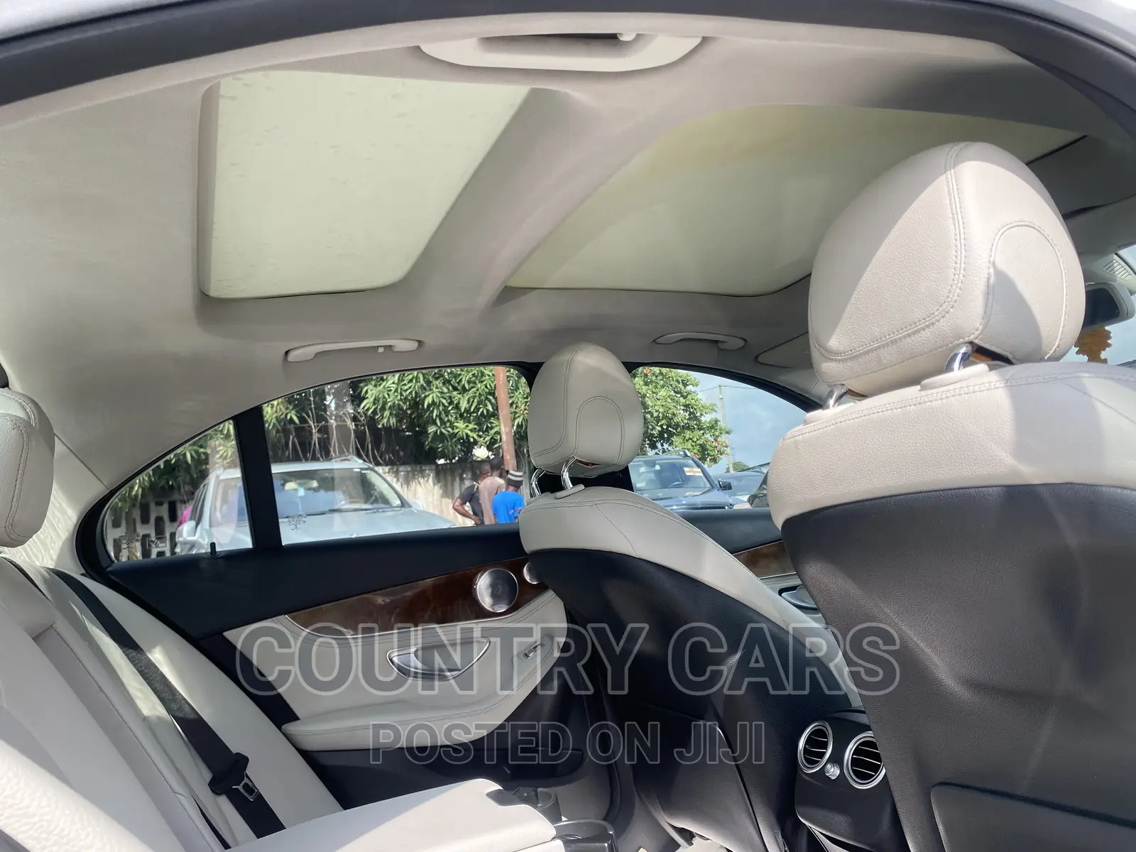 Mercedes-Benz C300 2015 Silver