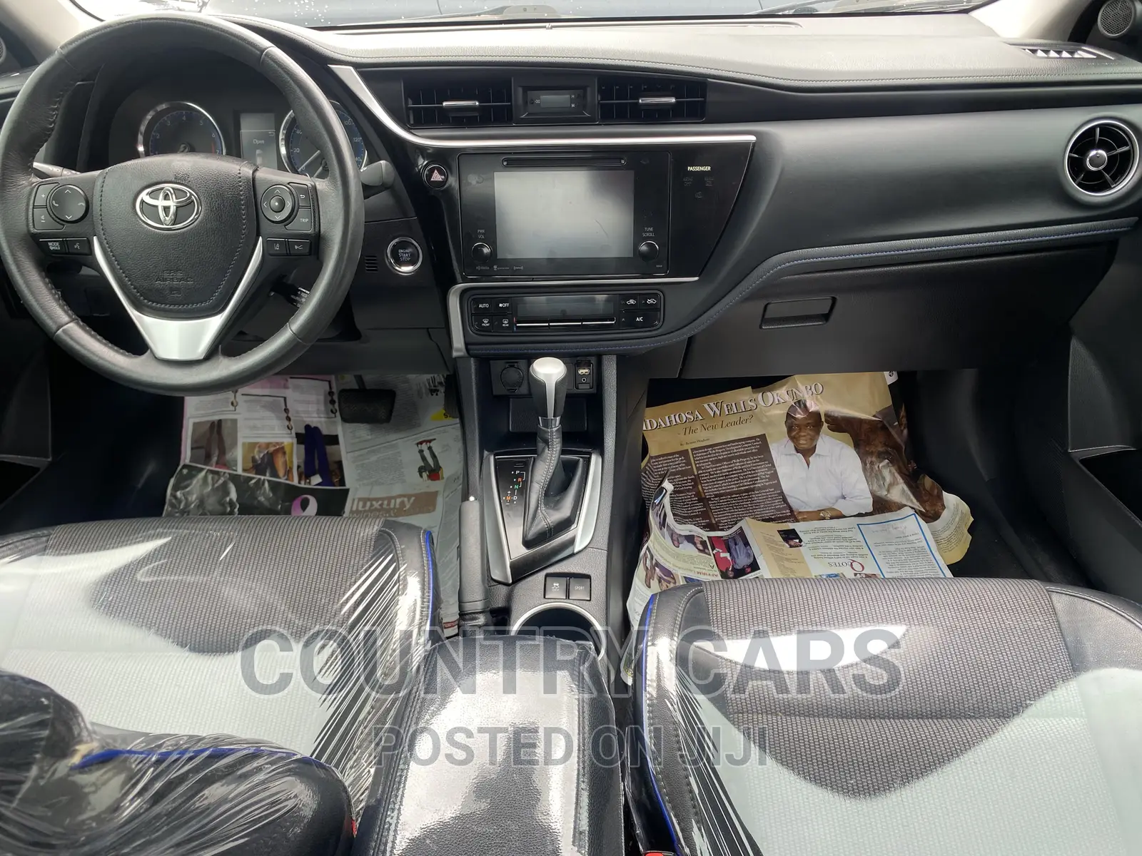 Toyota Corolla SE Special Edition 4dr Sedan (1.8L 4cyl CVT) 2017 Silver