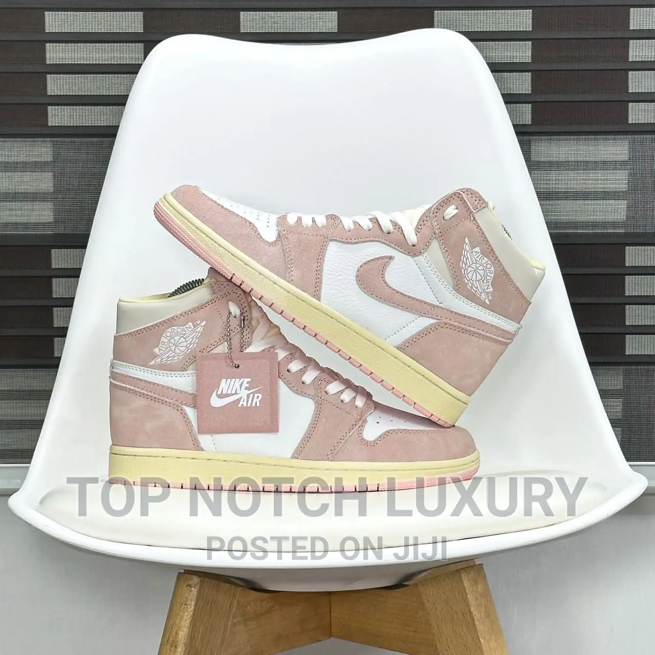 *Air Jordan 1 Retro High Og “Washed Pink