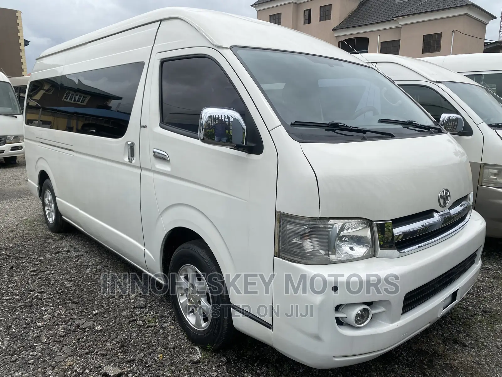 Toyota HiAce 2015 White