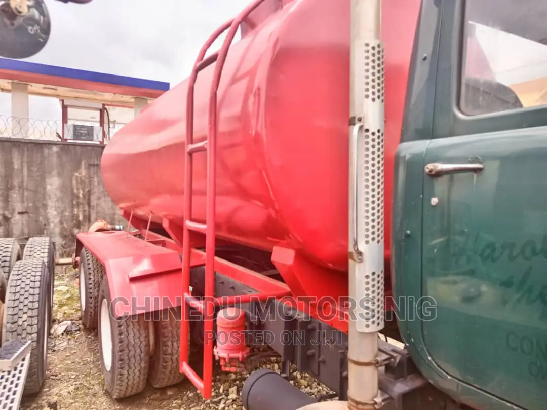 Mack R Model Water Tanker 15,000 Litres