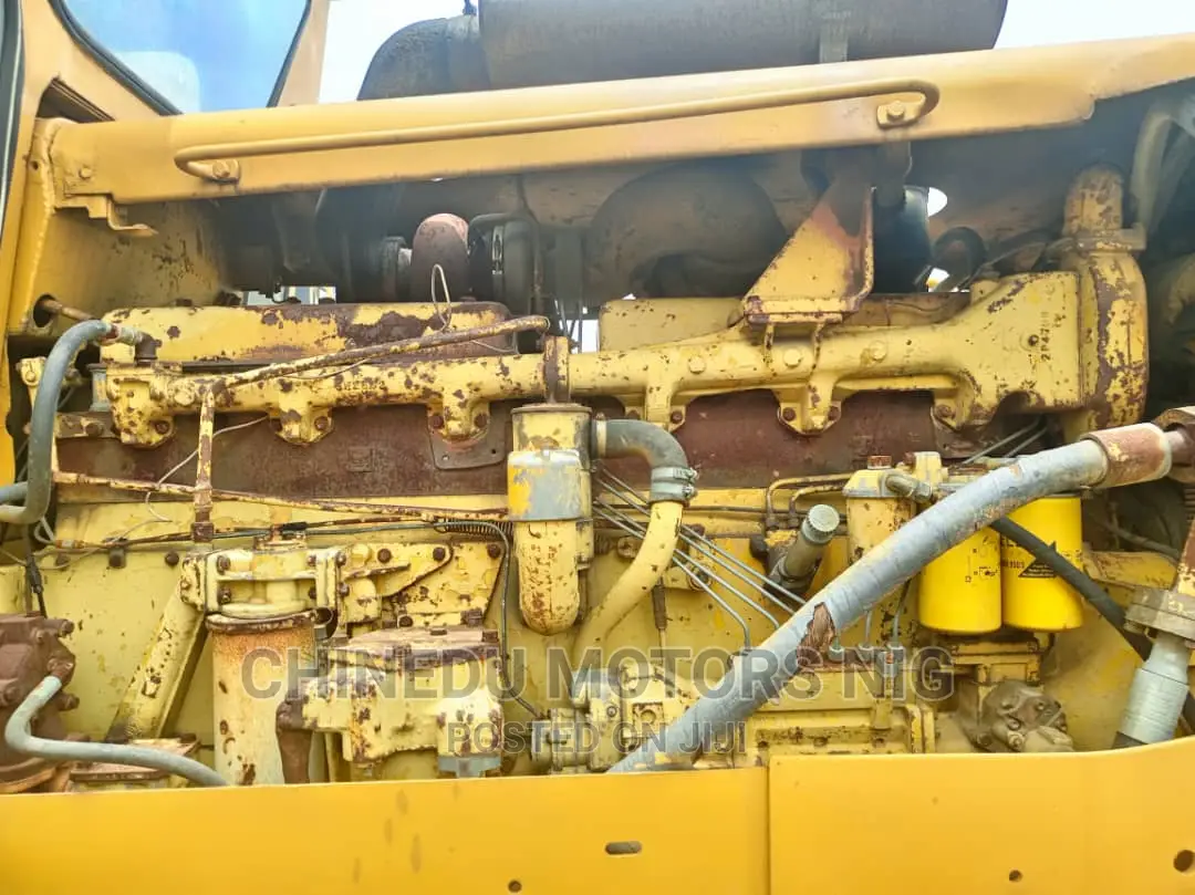 Caterpillar Bulldozer D8k With Ripper