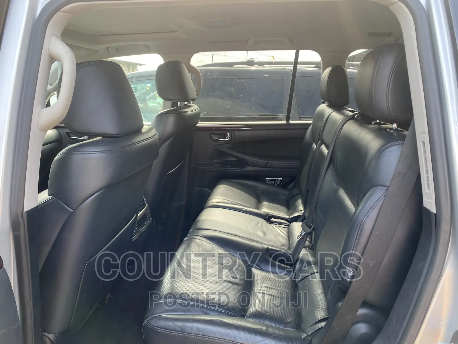 Lexus LX 570 AWD 2014 Silver