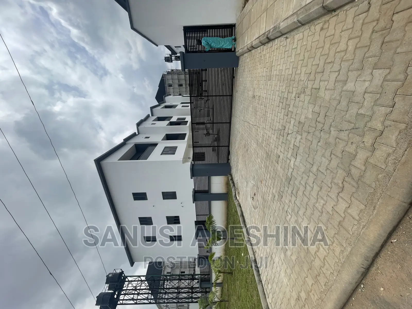 4bdrm Duplex in Jahi Gilmore Fct for rent